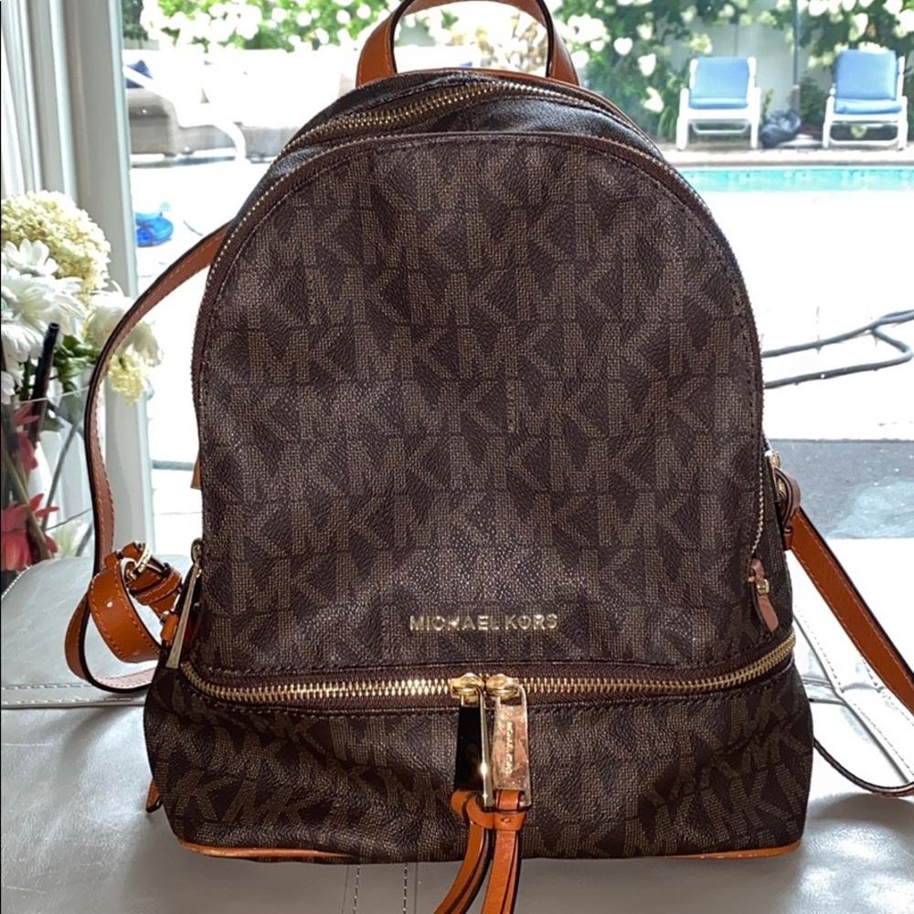 Michael Kors Rhea Medium logo backpack
